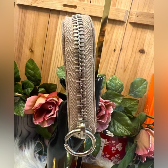 Chloe Long Leather Wallet - Picture 3 of 12